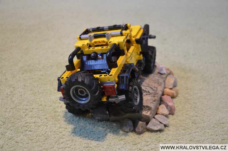 LEGO Technic 42122 Jeep Wrangler 4