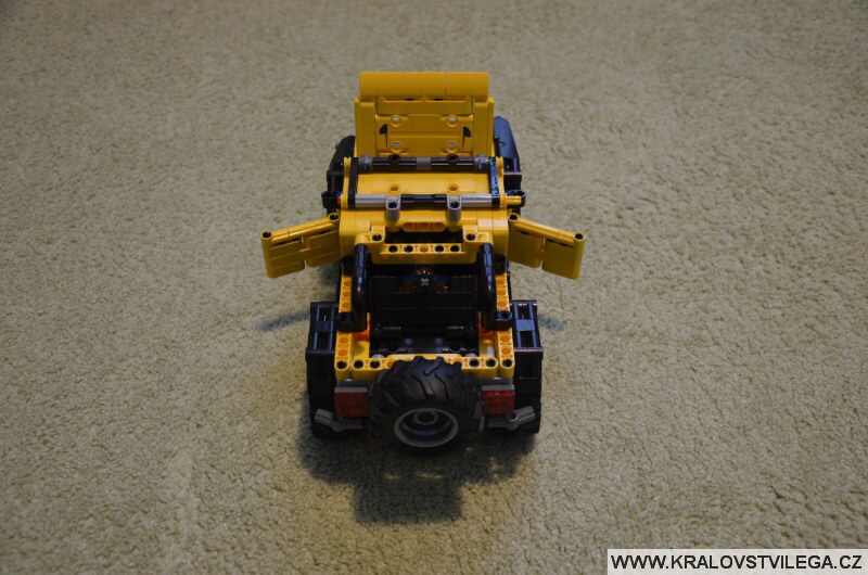 LEGO Technic 42122 Jeep Wrangler 7